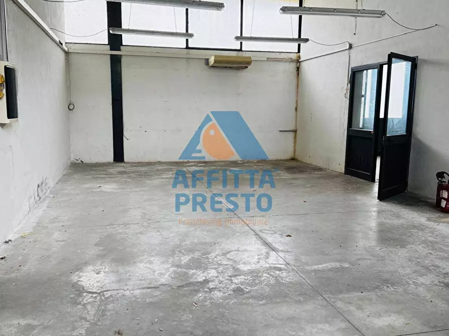 Immagine 1 di Magazzino in affitto  a Montelupo Fiorentino