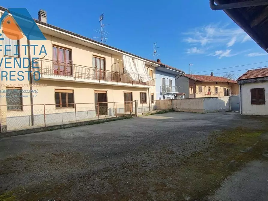 Immagine 1 di Casa semindipendente in vendita  in Via Zemo 14 a Torino