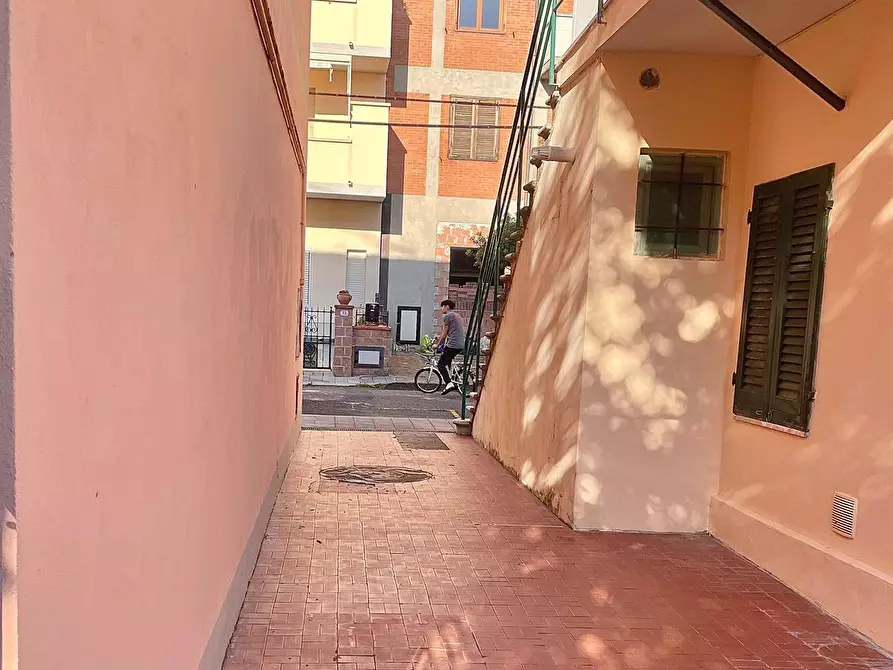 Immagine 2 di Appartamento in vendita  a Rosignano Marittimo