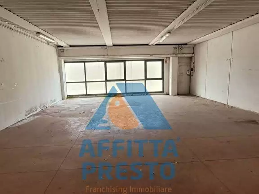 Immagine 3 di Laboratorio in vendita  a Casciana Terme Lari