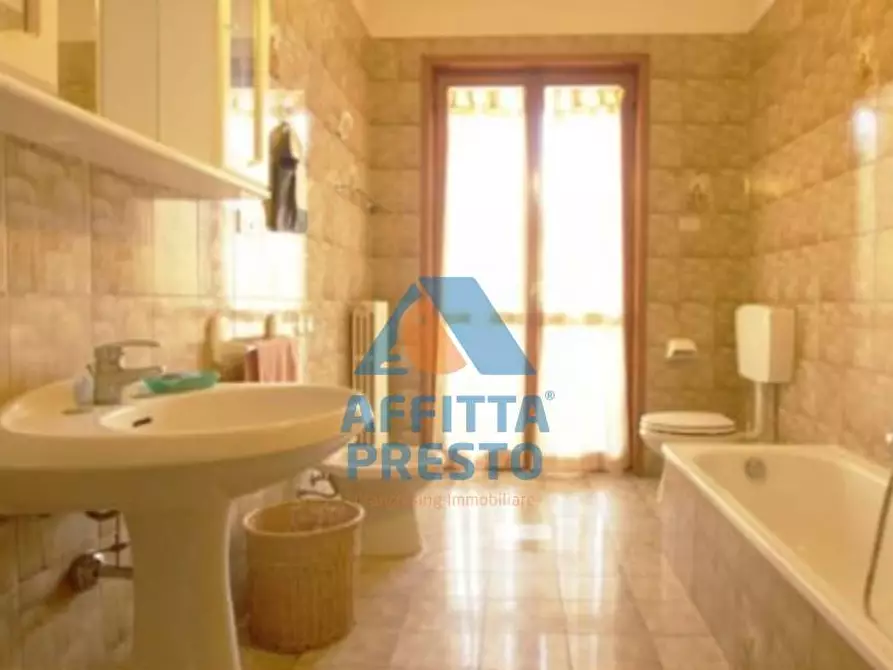 Immagine 5 di Villa in vendita  a Empoli