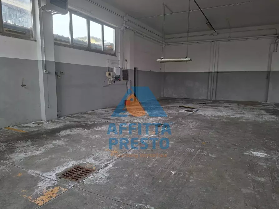 Immagine 1 di Laboratorio in affitto  a Santa Croce Sull'arno