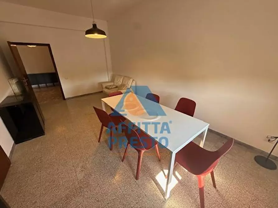 Immagine 24 di Camera in affitto  a Empoli