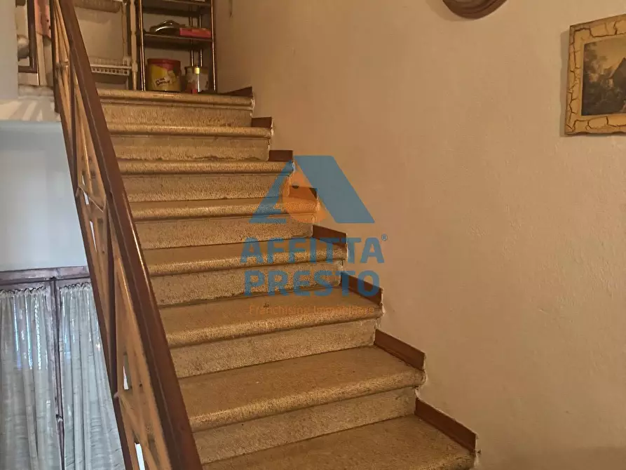 Immagine 9 di Casa semindipendente in vendita  a Lamporecchio