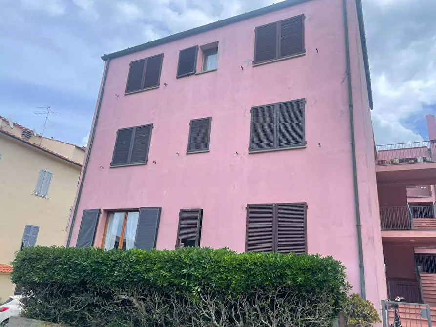 Immagine 2 di Appartamento in vendita  a Marciana Marina