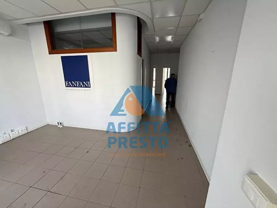 Immagine 1 di Attività commerciale in affitto  a Empoli