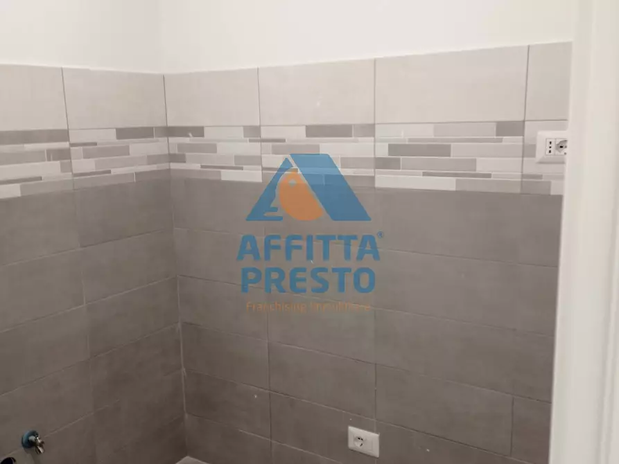 Immagine 17 di Ufficio in affitto  a San Miniato