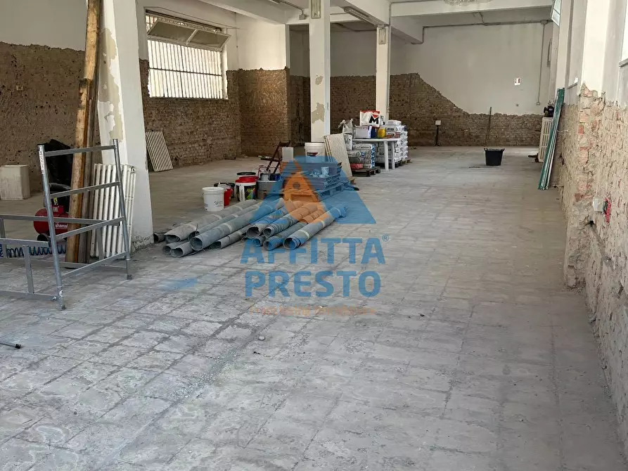 Immagine 1 di Attività commerciale in affitto  a Empoli
