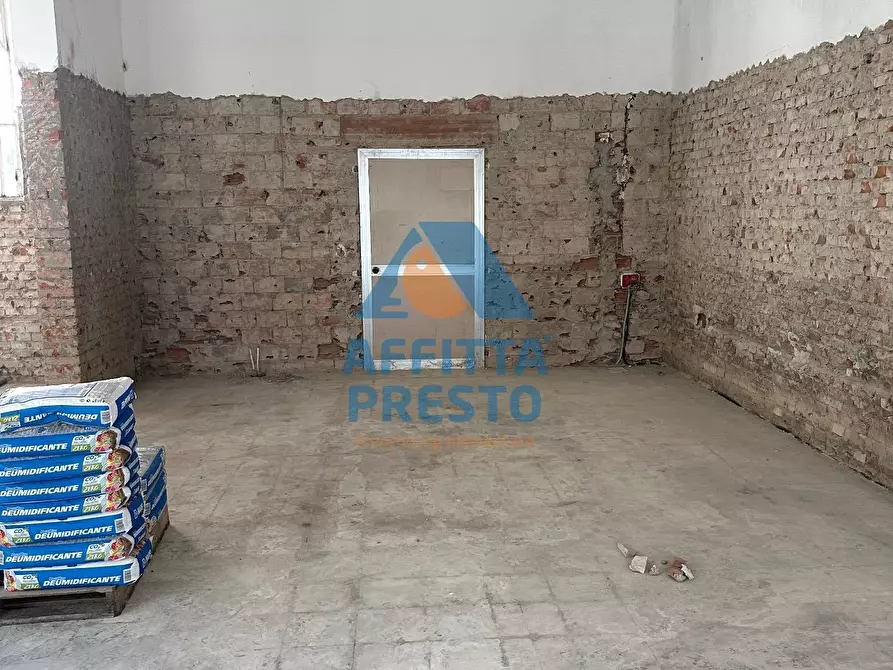 Immagine 7 di Attività commerciale in affitto  a Empoli