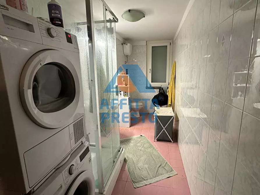 Immagine 9 di Casa semindipendente in vendita  a Capraia E Limite