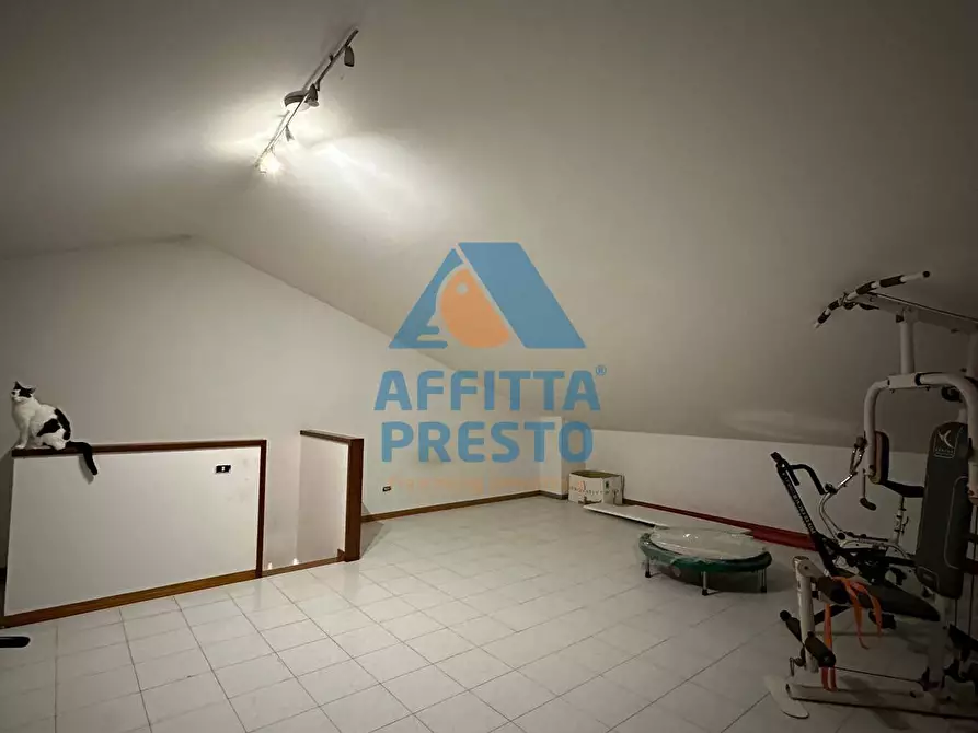 Immagine 15 di Casa semindipendente in vendita  a Capraia E Limite