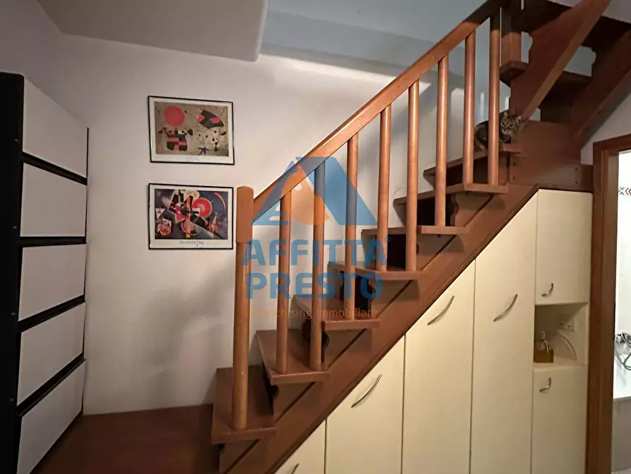Immagine 11 di Casa semindipendente in vendita  a Capraia E Limite
