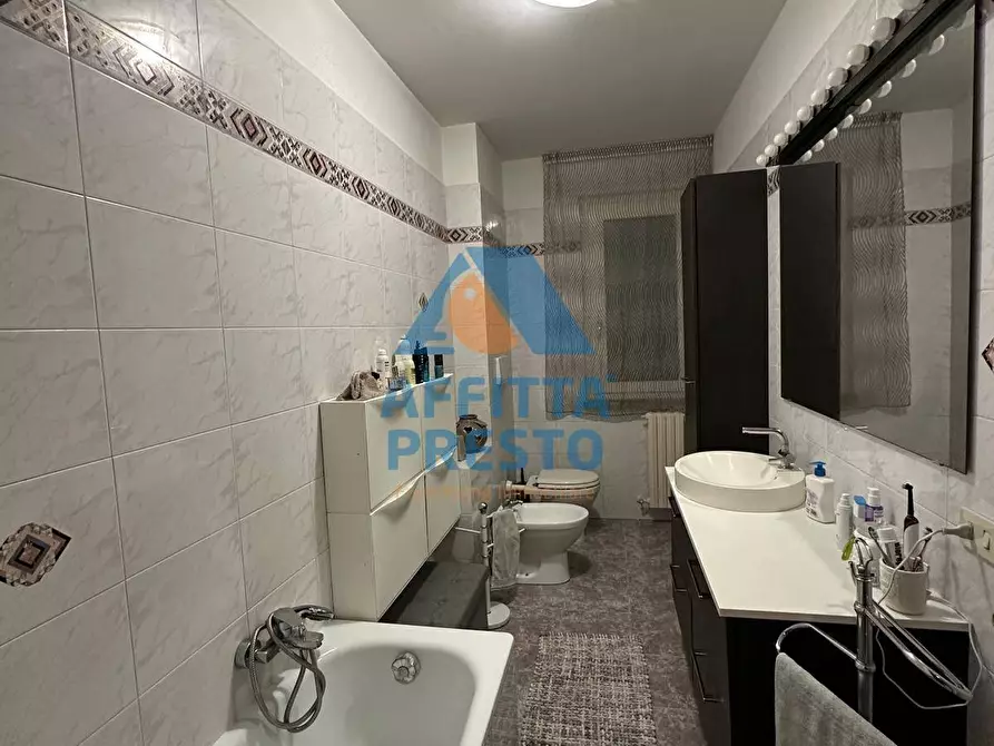 Immagine 12 di Casa semindipendente in vendita  a Capraia E Limite