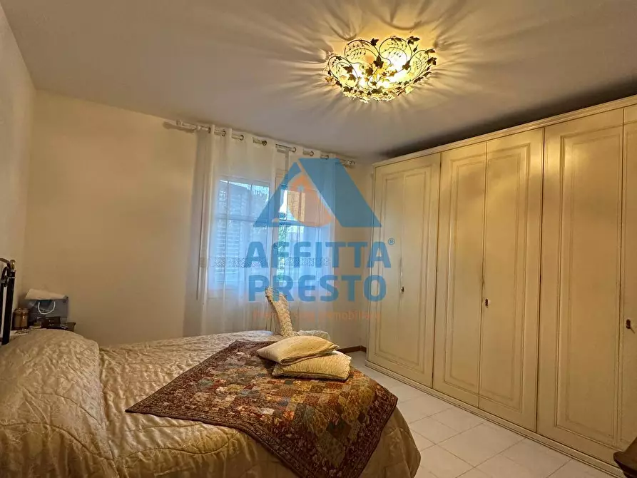 Immagine 13 di Casa semindipendente in vendita  a Capraia E Limite