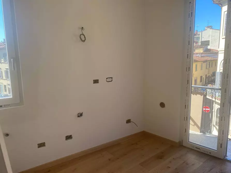 Immagine 10 di Appartamento in vendita  a Firenze