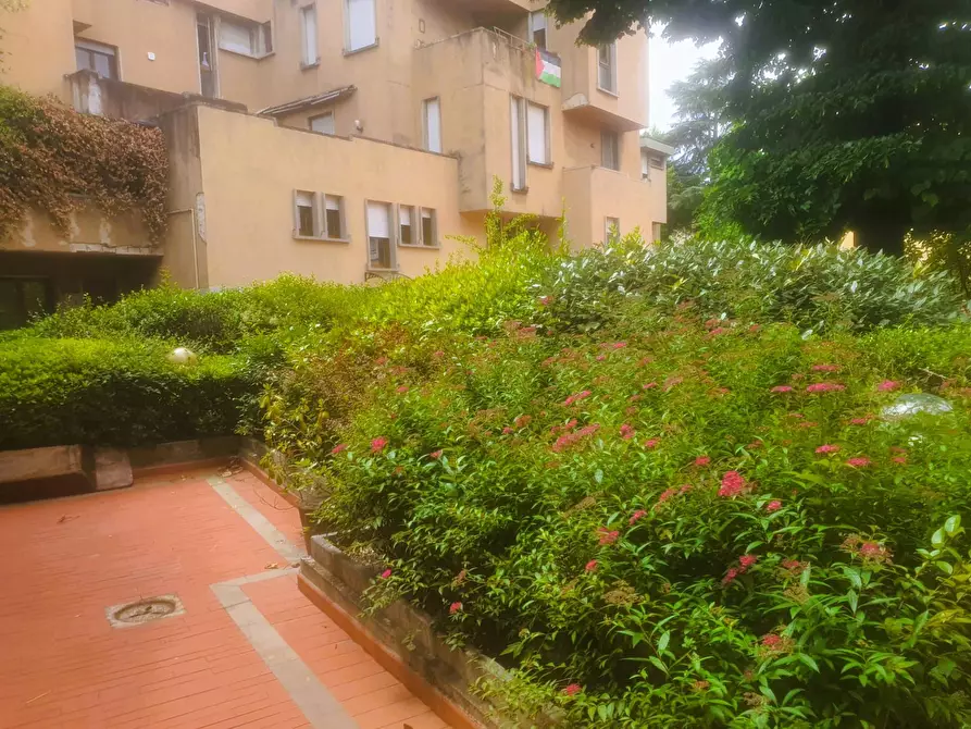 Immagine 5 di Appartamento in vendita  a Firenze