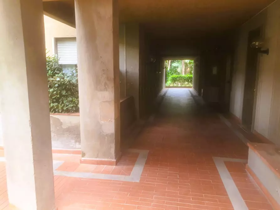 Immagine 6 di Appartamento in vendita  a Firenze
