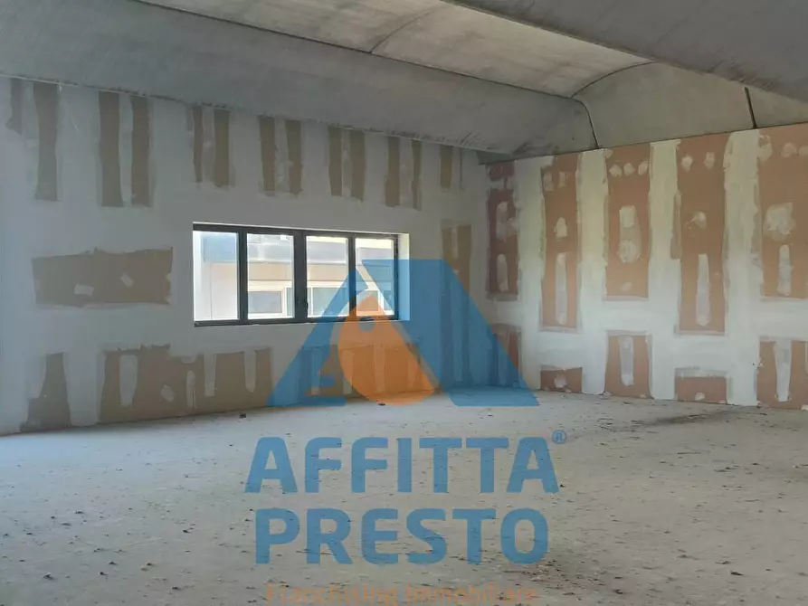 Immagine 2 di Capannone industriale in vendita  a Empoli