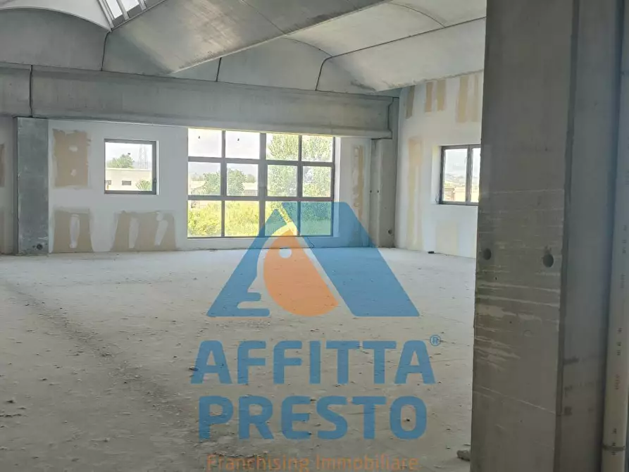 Immagine 3 di Capannone industriale in vendita  a Empoli