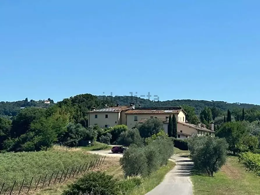 Immagine 1 di Villetta a schiera in vendita  a Scandicci