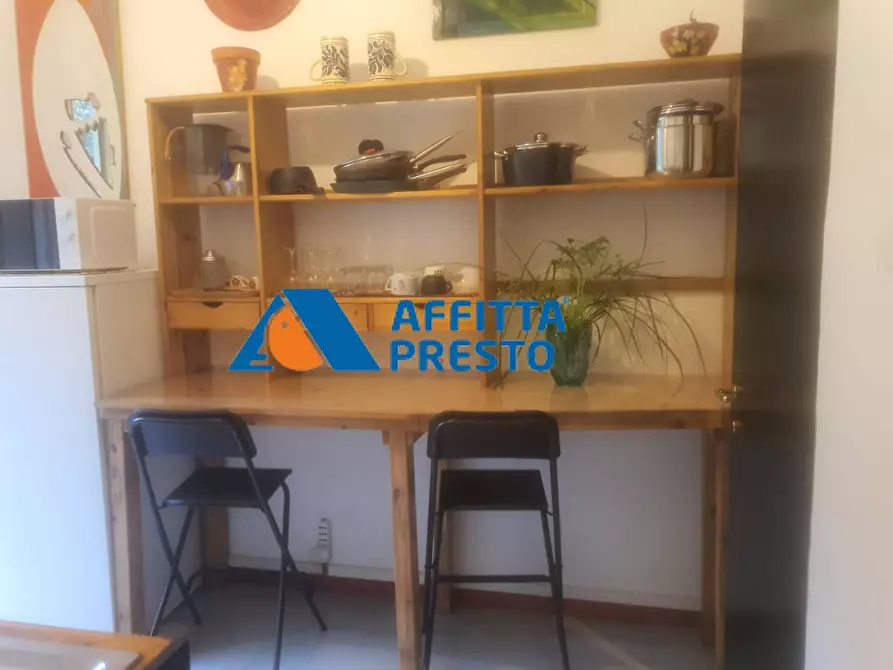 Immagine 1 di Camera in affitto  a Firenze