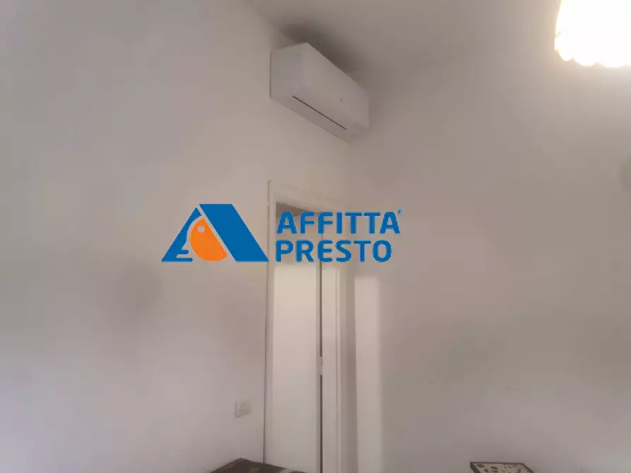 Immagine 15 di Camera in affitto  a Firenze