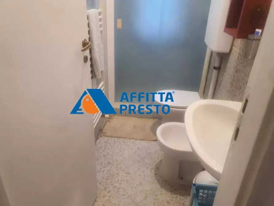 Immagine 27 di Camera in affitto  a Firenze