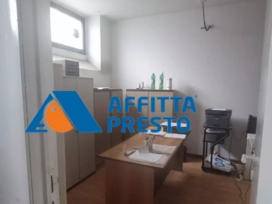 Immagine 3 di Ufficio in affitto  a Firenze