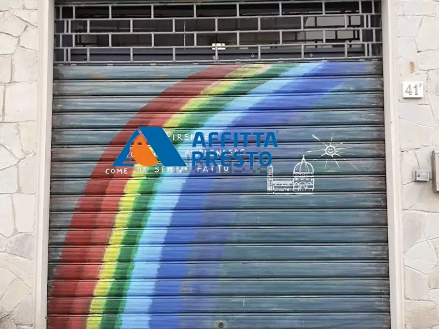 Immagine 2 di Attività commerciale in vendita  a Firenze