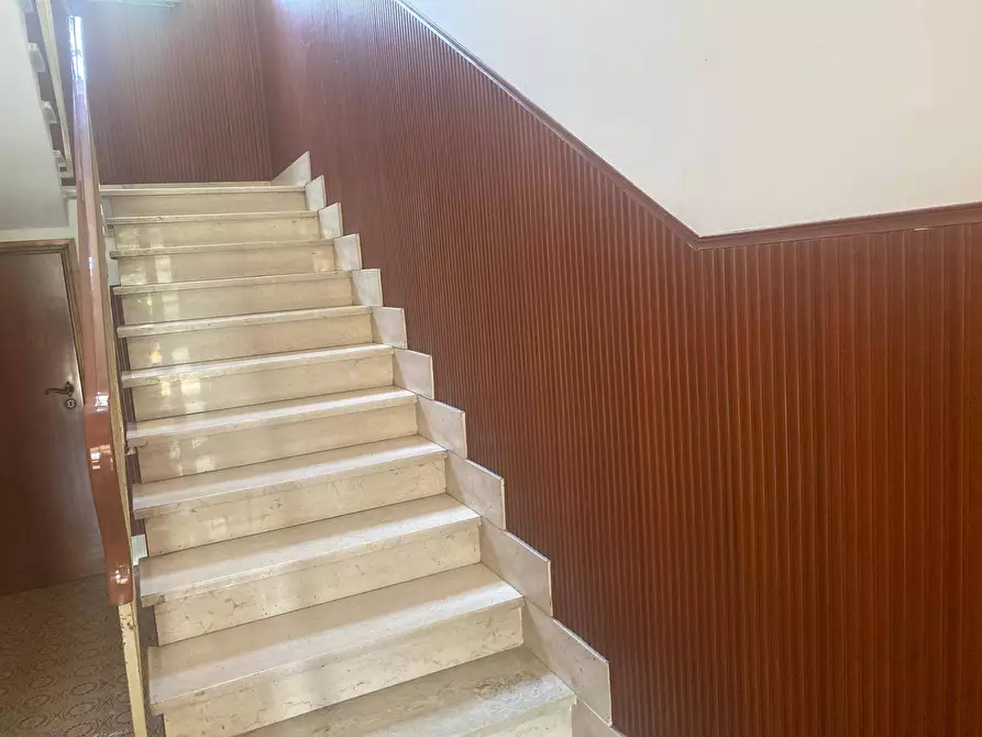 Immagine 18 di Appartamento in vendita  a Firenze
