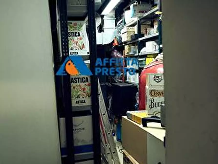 Immagine 21 di Attività commerciale in vendita  a Firenze
