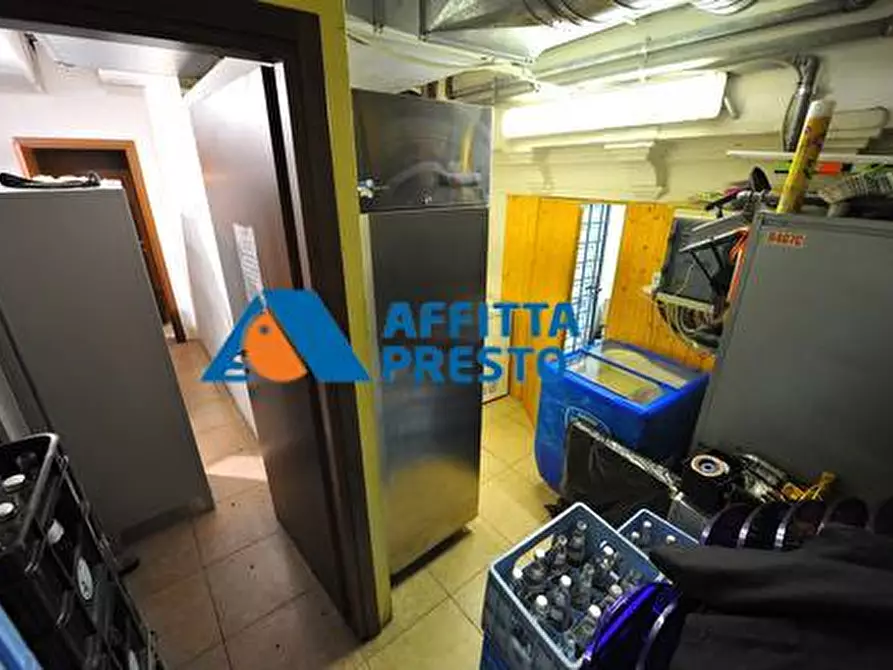 Immagine 22 di Attività commerciale in vendita  a Firenze