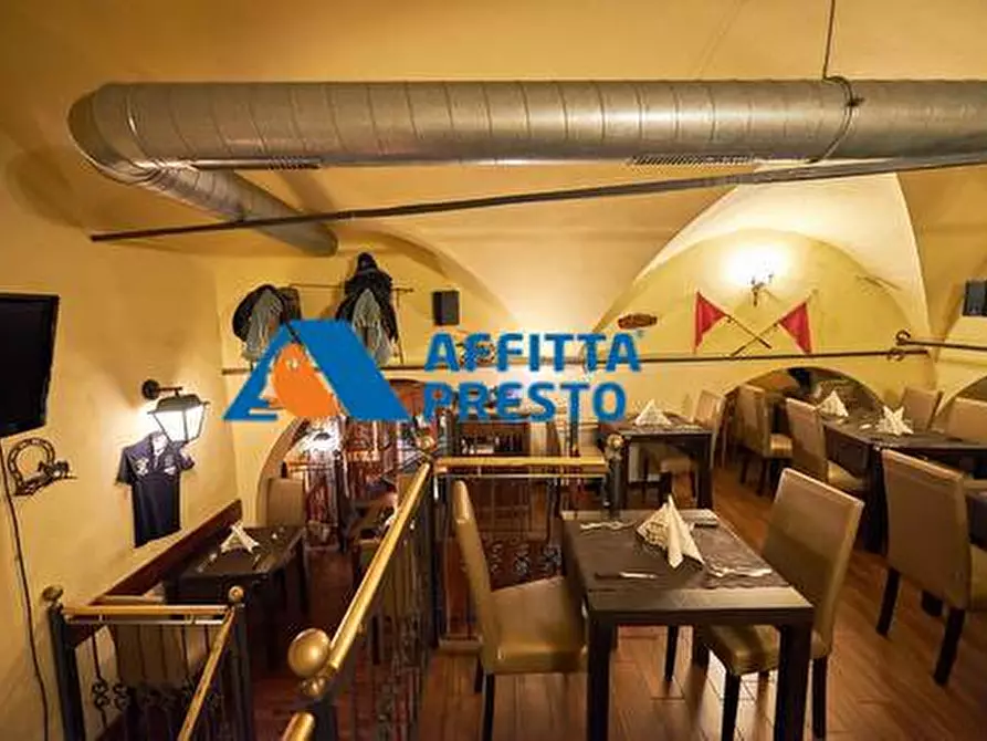 Immagine 11 di Attività commerciale in vendita  a Firenze