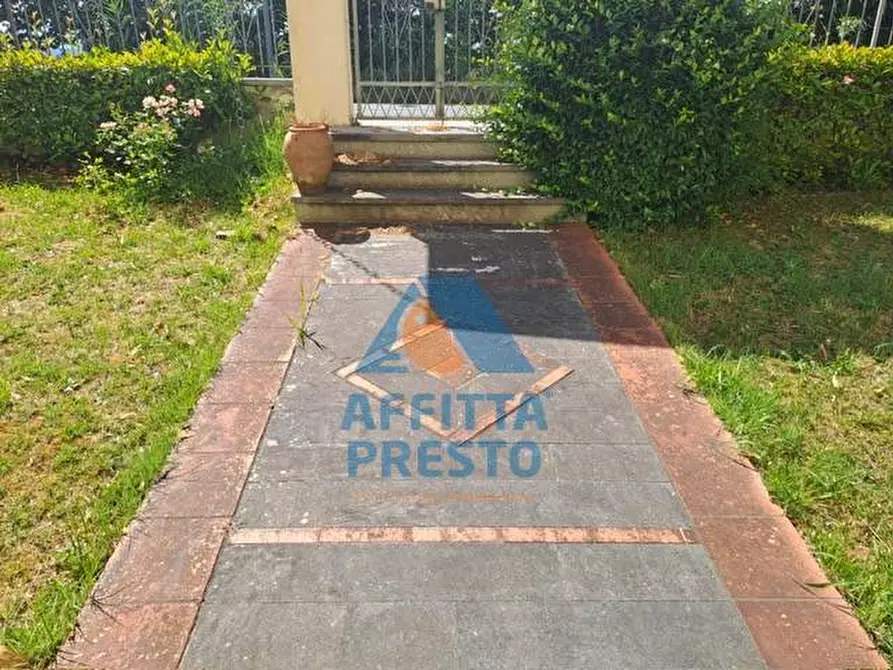 Immagine 8 di Appartamento in vendita  a Lamporecchio