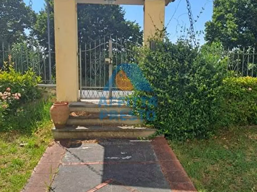 Immagine 14 di Appartamento in vendita  a Lamporecchio