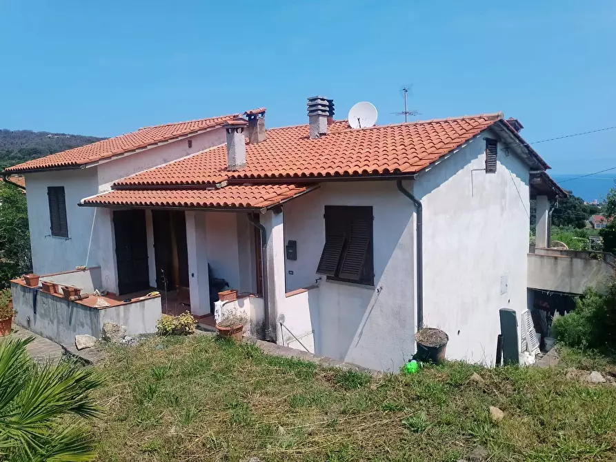 Immagine 1 di Casa semindipendente in vendita  a Marciana Marina