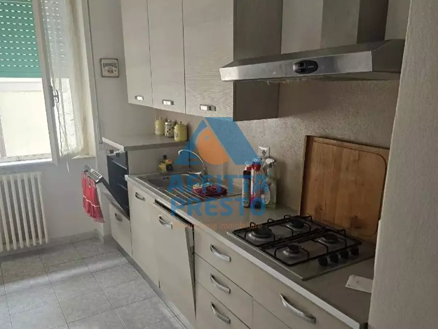 Immagine 2 di Appartamento in affitto  a Livorno