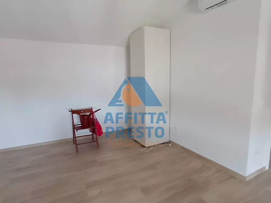 Immagine 3 di Attico in affitto  a Capraia E Limite