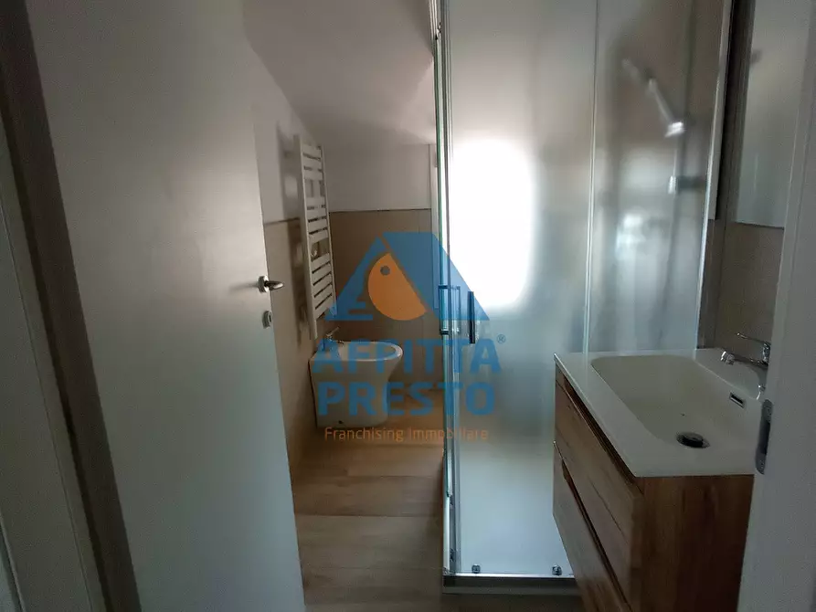 Immagine 6 di Attico in affitto  a Capraia E Limite