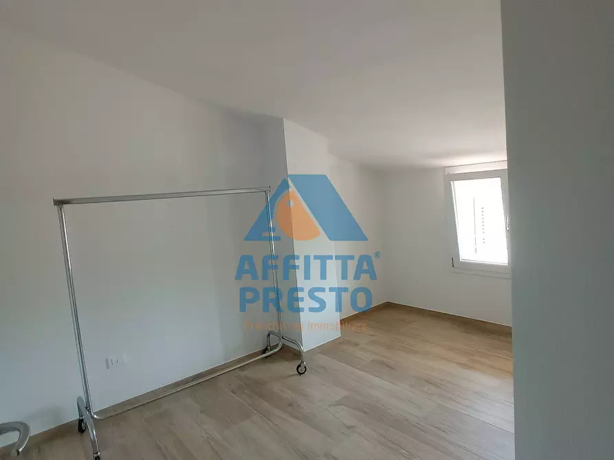 Immagine 7 di Attico in affitto  a Capraia E Limite