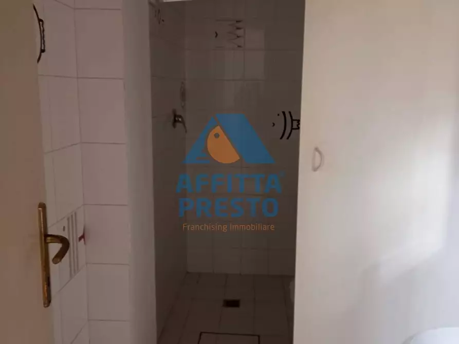 Immagine 11 di Attività commerciale in vendita  a Empoli