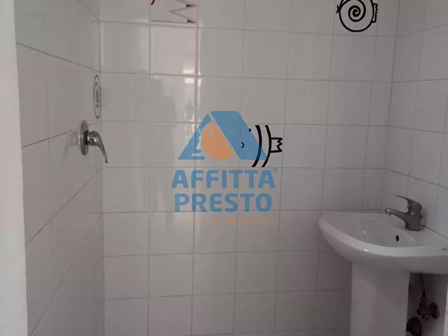 Immagine 12 di Attività commerciale in vendita  a Empoli