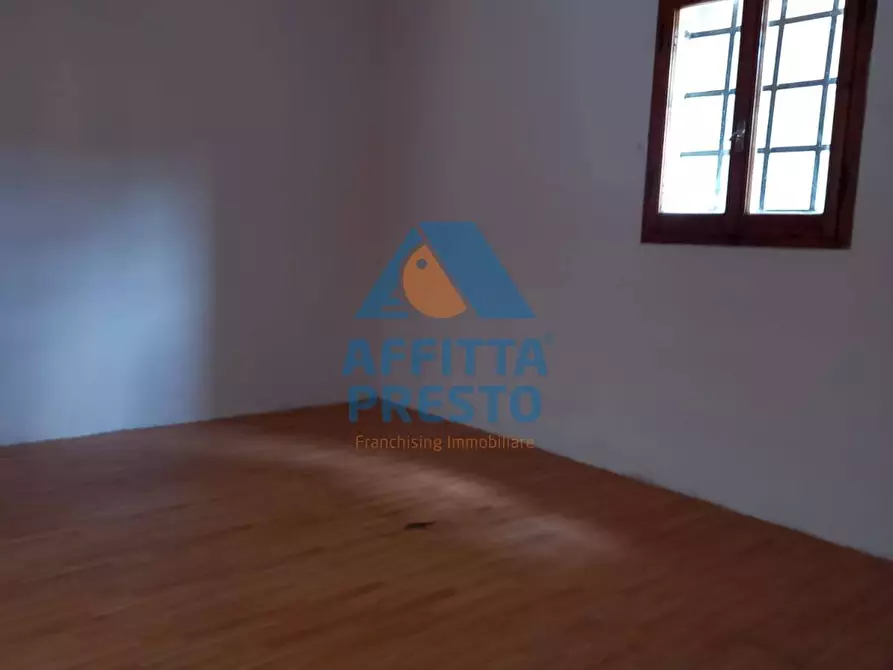 Immagine 15 di Attività commerciale in vendita  a Empoli