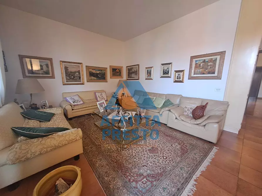 Immagine 33 di Appartamento in affitto  a Empoli