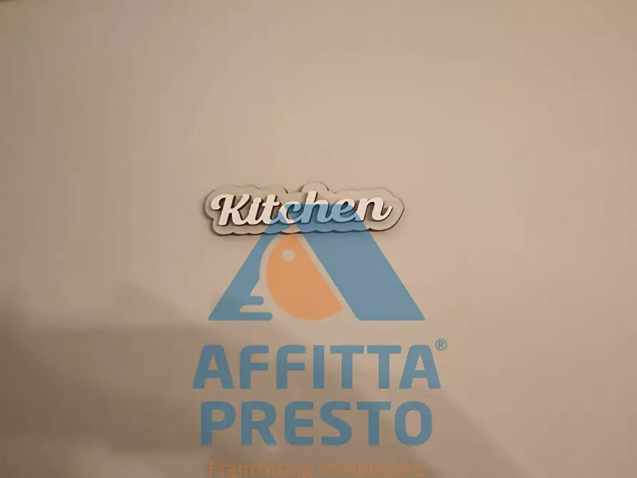 Immagine 5 di Camera in affitto  a Empoli
