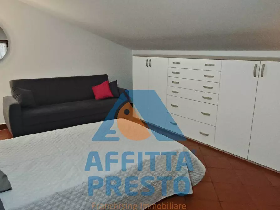 Immagine 12 di Camera in affitto  a Empoli