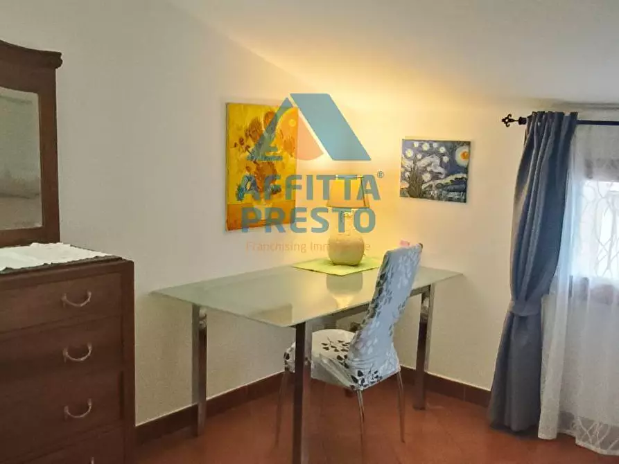 Immagine 26 di Camera in affitto  a Empoli
