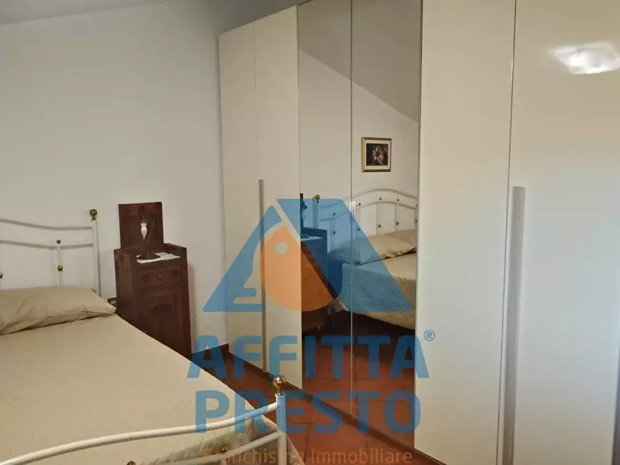 Immagine 35 di Camera in affitto  a Empoli