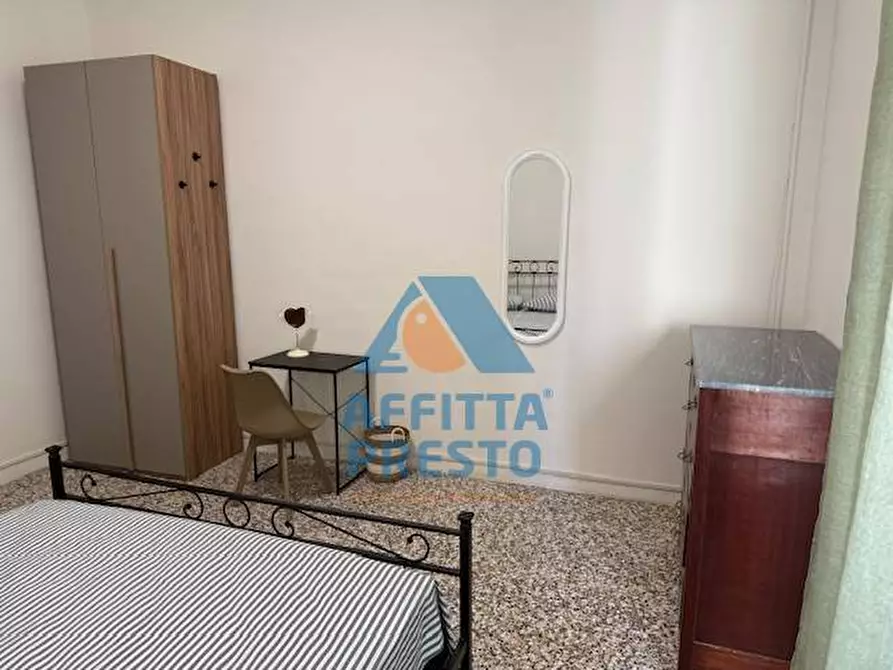 Immagine 9 di Camera in affitto  a Empoli