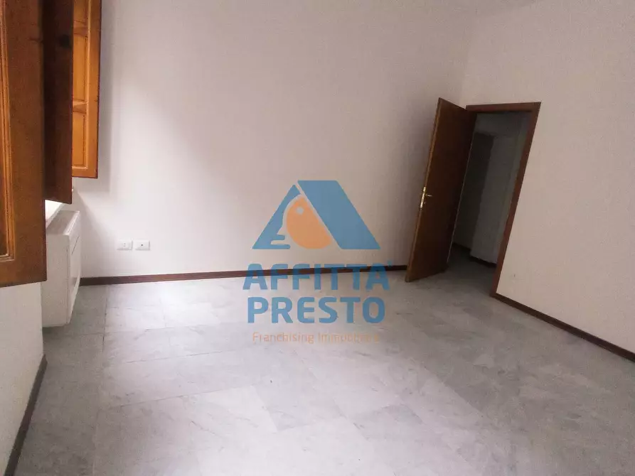 Immagine 24 di Casa semindipendente in affitto  a Empoli